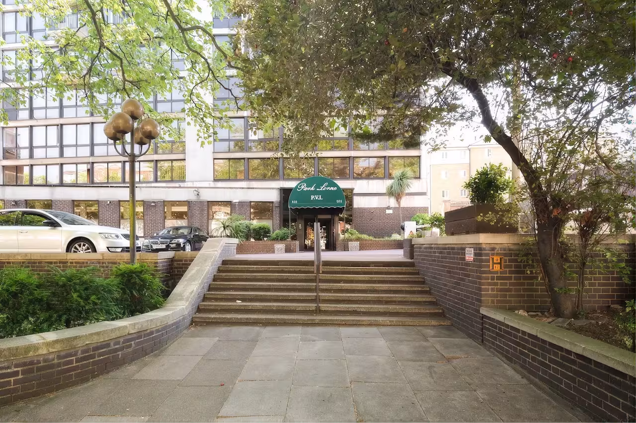 CARE FERTILITY LONDON 2.webp