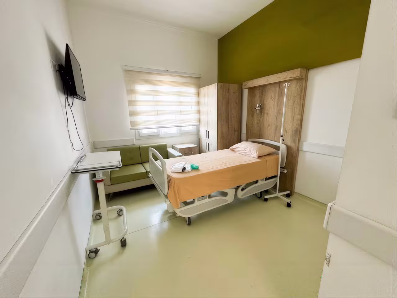 CYPRUS CROWN IVF 2.webp