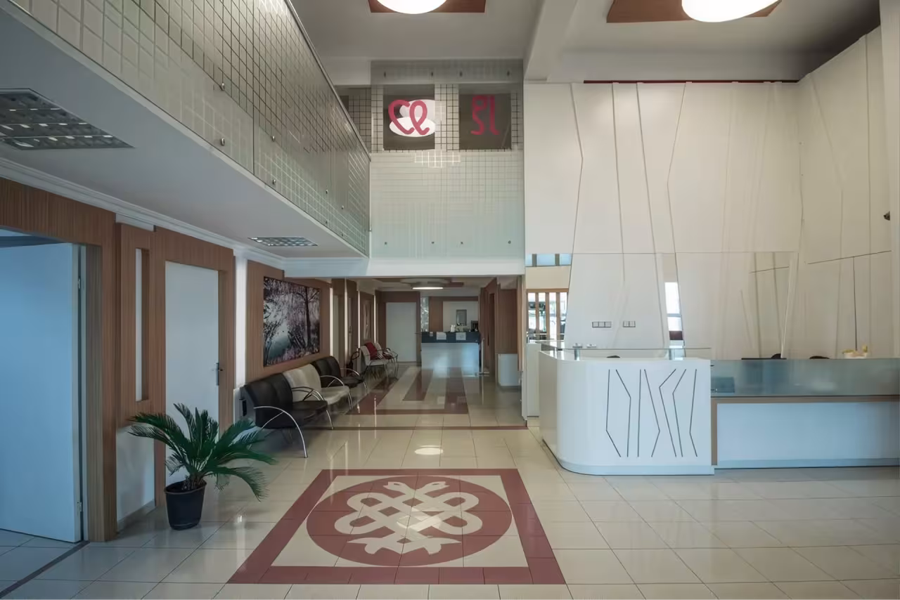 GYNOLIFE IVF CENTER 3.webp