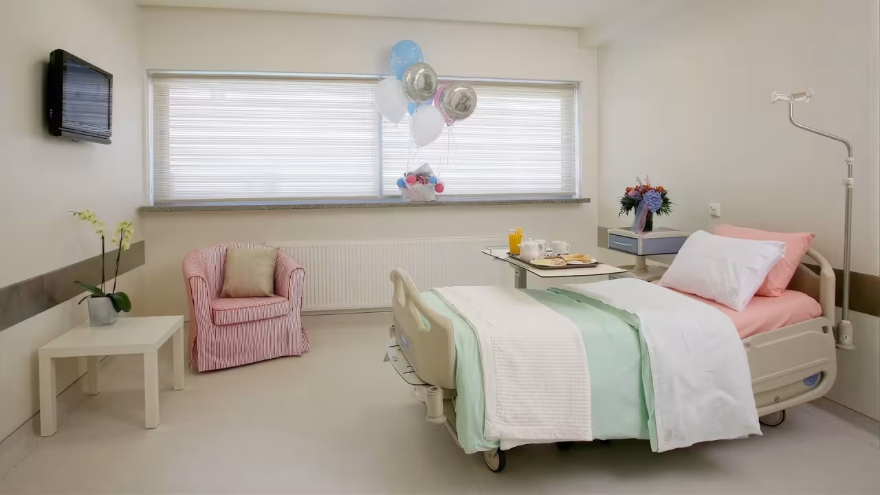 ISIS CLINIC 9.webp