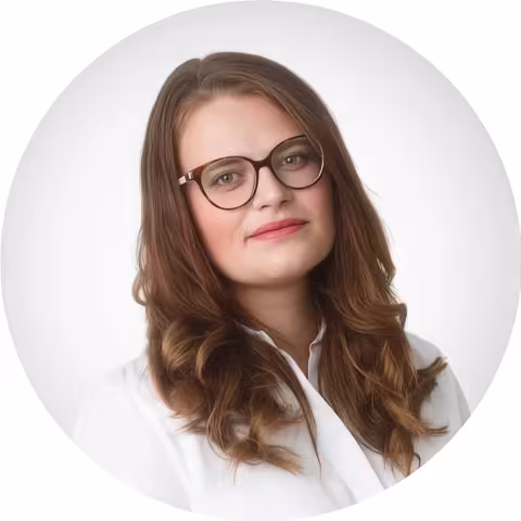Andrea Vařbuchtová, MD