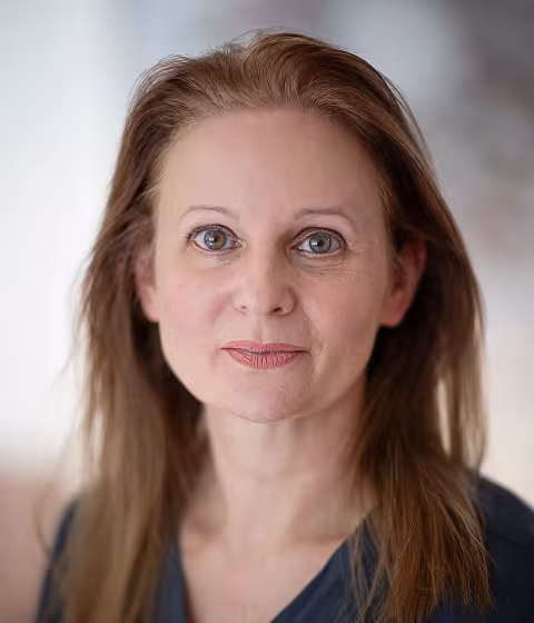 Dr Anna Carby