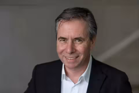 Mr Julian Norman Taylor