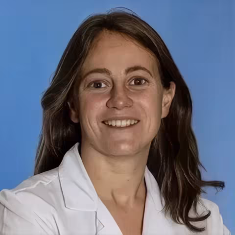Dr. Lucía Nebreda