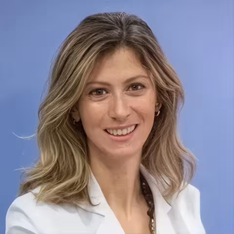 Dr. Miriam Turiel
