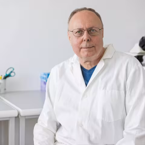 Prof. MUDr. Pavel Trávník, DrSc.