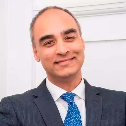 Dr Raj Mathur