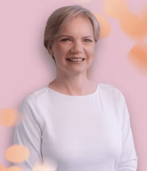 Dr. Renata Huttelova, Ph.D., MBA