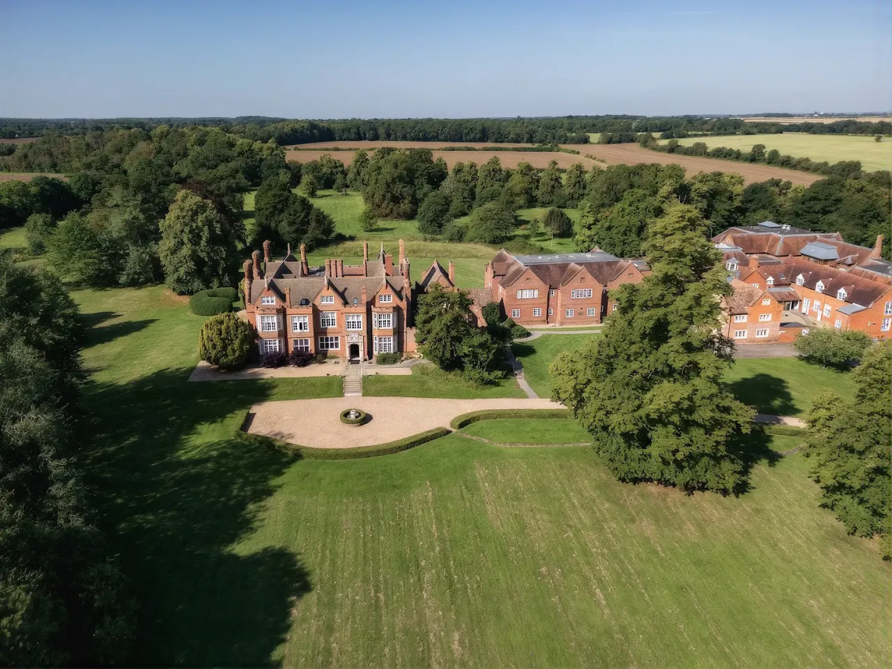 BOURN HALL CLINIC CAMBRIDGE 3.webp