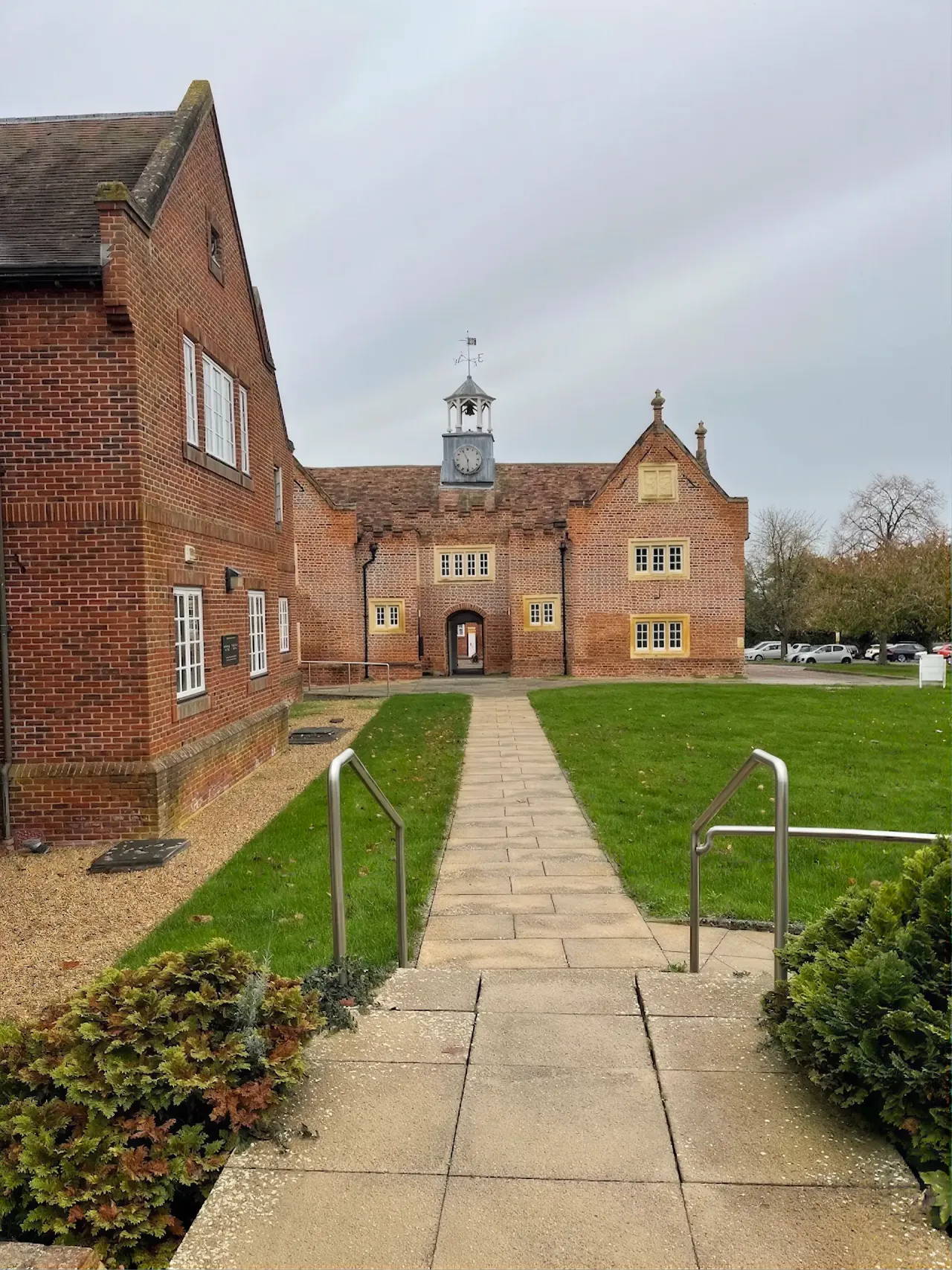 BOURN HALL CLINIC CAMBRIDGE 6.webp