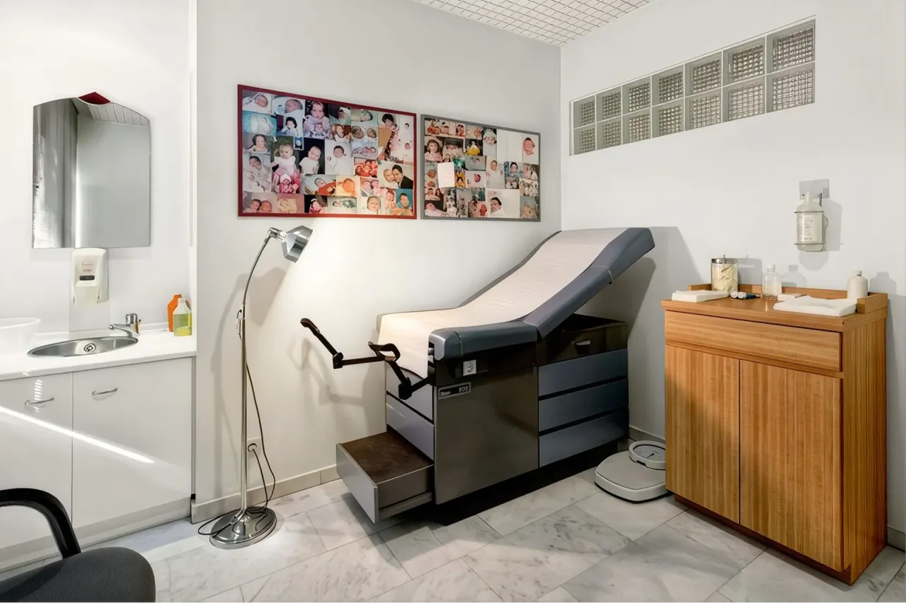 KAPETANAKIS GYNECOLOGIC CENTER FOR REPRODUCTION & GENETICS 6.webp