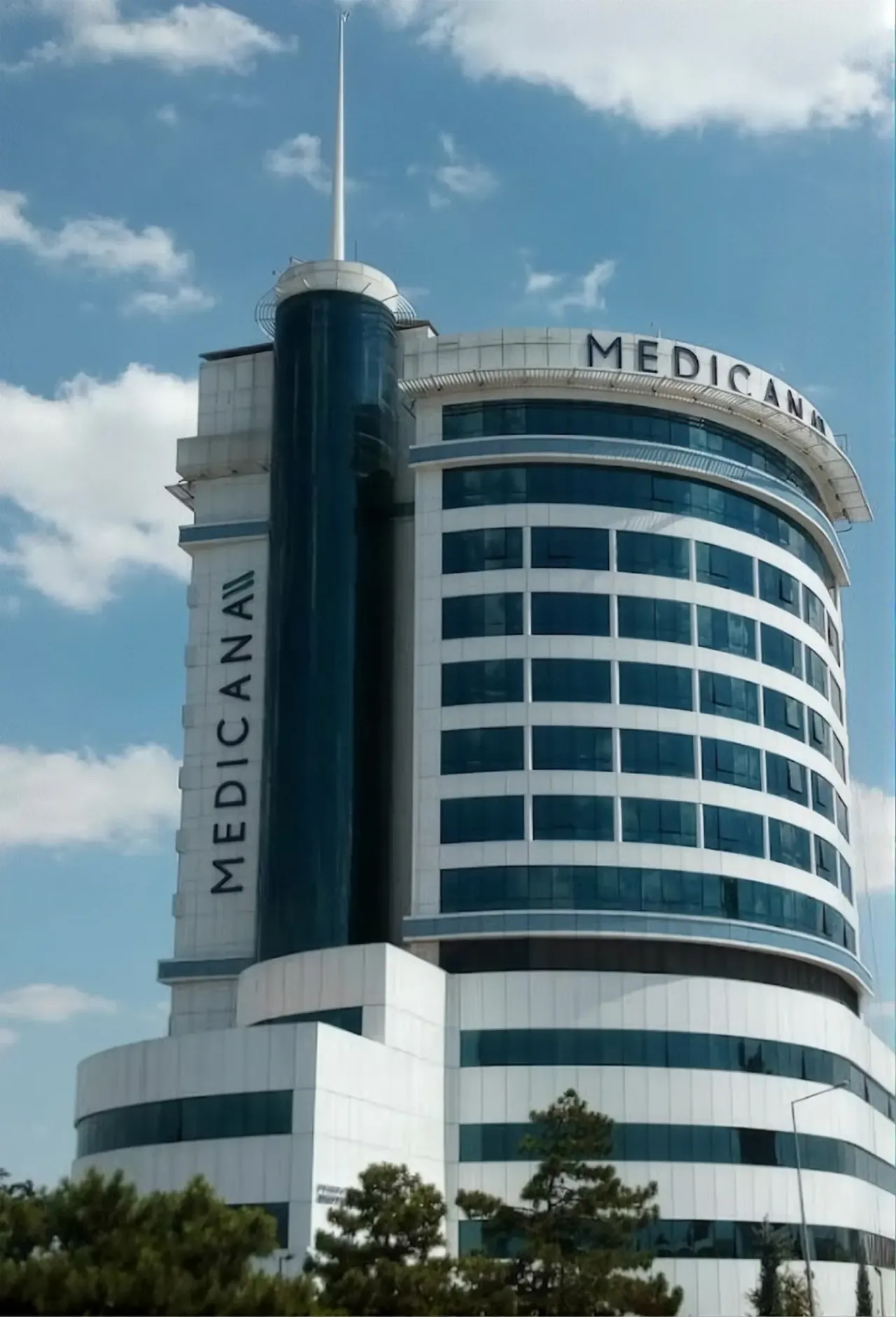 Medicana Konya Hastanesi 2.webp