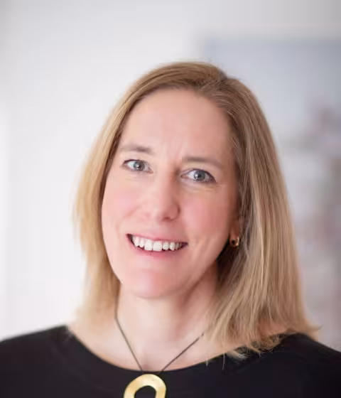 Lisa Maguire
