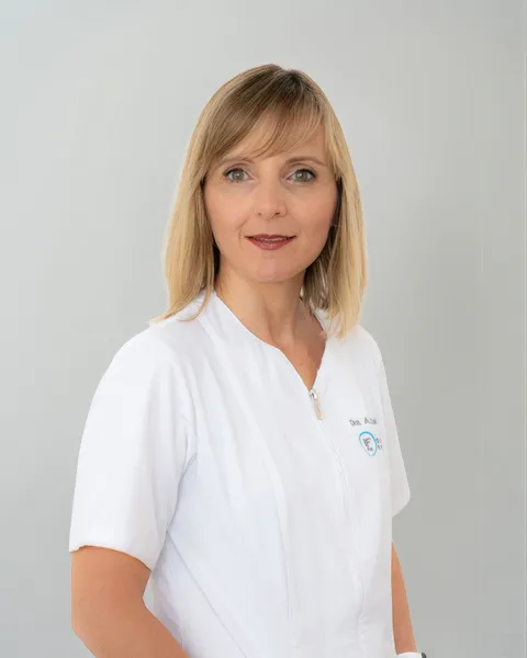Dr.ª Ana Belén Castel