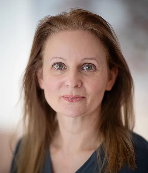 Dr Anna Carby