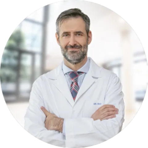 Dr César Díaz