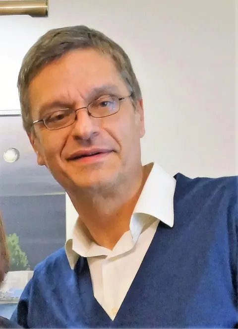 Dimitri Papanikolaou MD DFFP