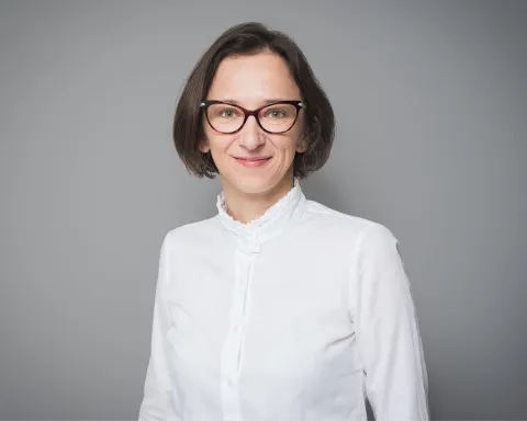Lek. Julia Kosmowska