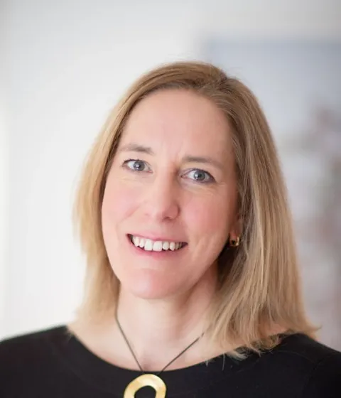 Lisa Maguire