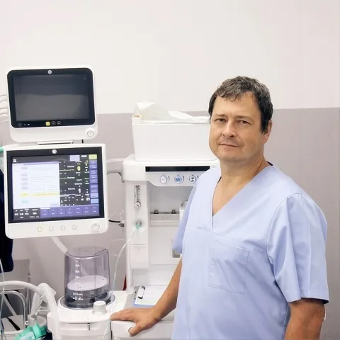 dr Maciej Czech
