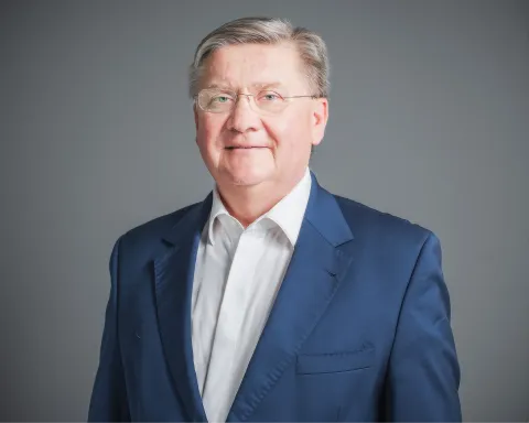 Dr n. med. Szymon Banaszewski