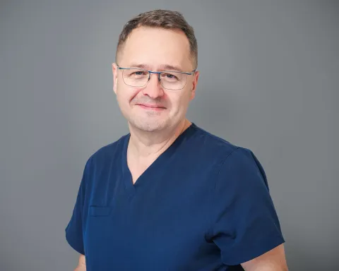 Lek. Szymon Burian