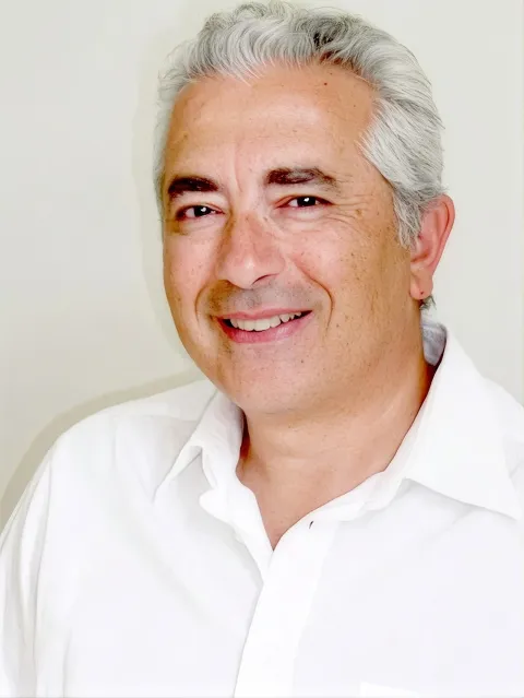 Dr. Vasilis Kapelonis