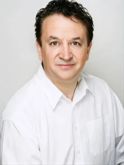 Assoc. Prof. Dr. Vasilis Palapelas